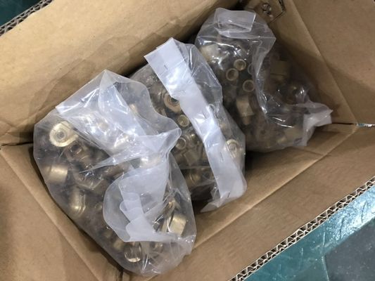 Bequeme und einfach zu koppelnde Düse für Flachkopf-Injektionsverpackungen